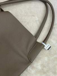Picture of Loro Piana Handbags _SKUfw181212495fw